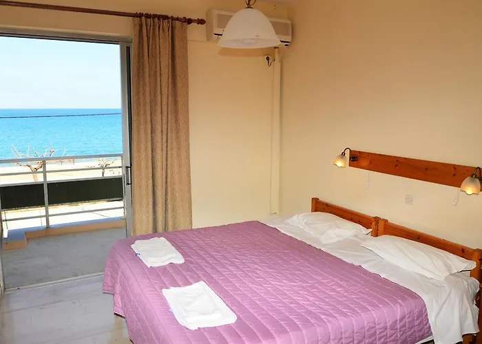 Pantelis Guest house 3*